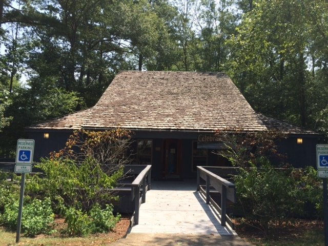 Volunteers Needed at Natchez Trace Visitors Center