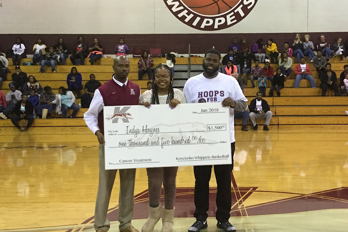 Whippet basketball teams raise money to help former player battle cancer (video)