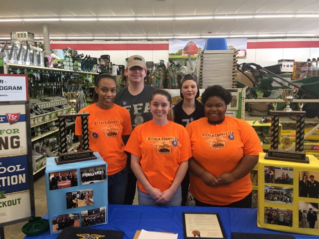 FFA holds Meet & Greet at Tractor Supply