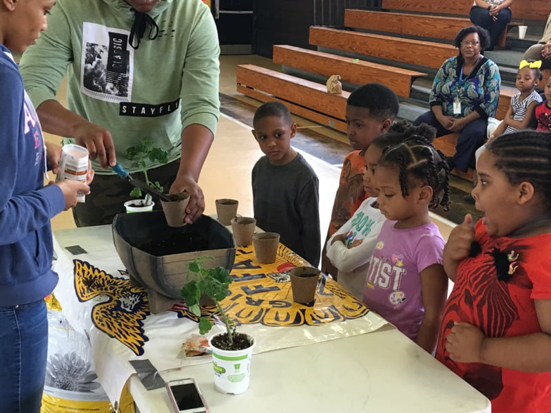 FFA students visit local elementary school
