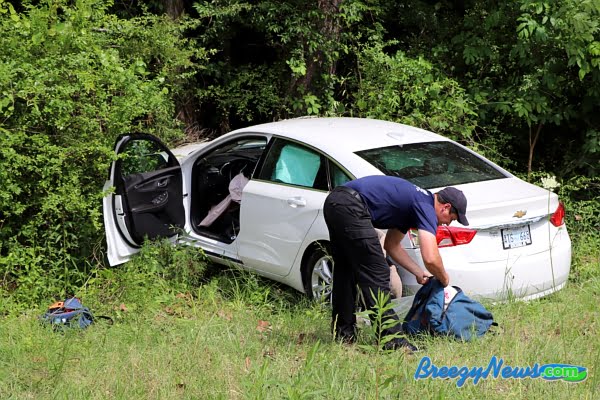One Vehicle Crash with Injuries on 43