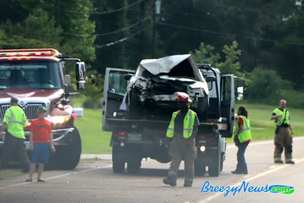 Wreck on 19 Sends Three to Hospital