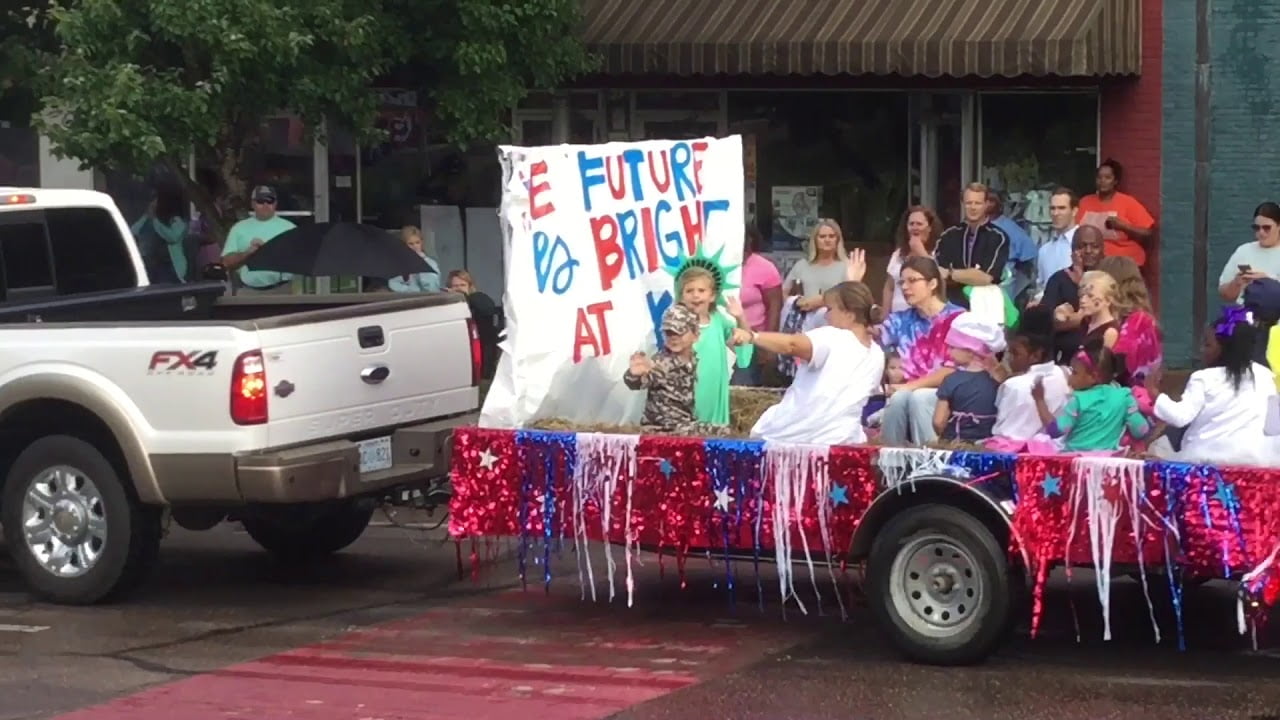 KHS Homecoming Parade 2018 (video)