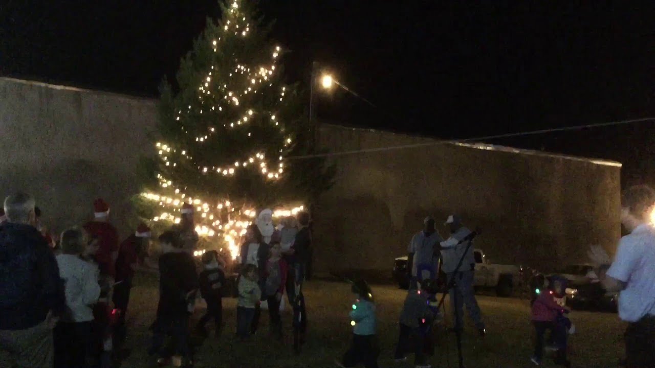 Kosciusko Christmas Tree Lighting (video)