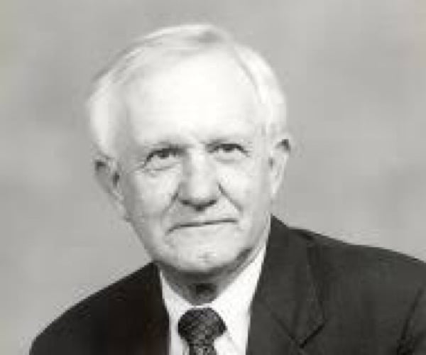 Longtime Kosciusko newspaper publisher Dub Shoemaker dies at 88