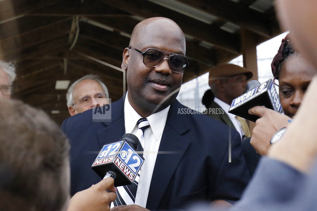 Freed from prison, Flowers sues district attorney
