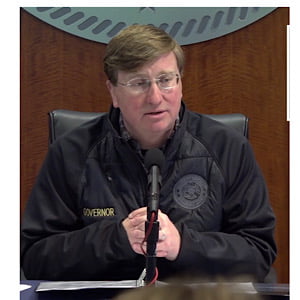 Gov. Tate Reeves announces Mississippi schools to remain closed