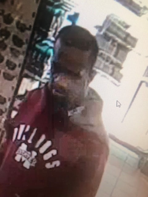Kosciusko police searching for burglary suspects