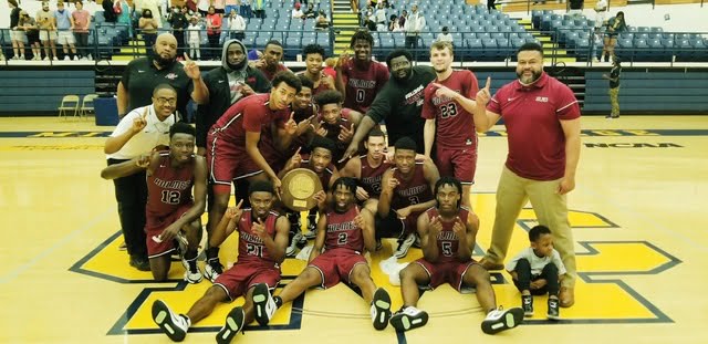 Holmes CC wins Region 23 tournament, will play in NJCAA National Tournament