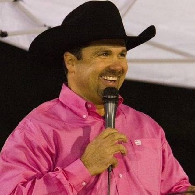 Audio: Rodeo announcer Mack Ginn stops by The BreckFast Show