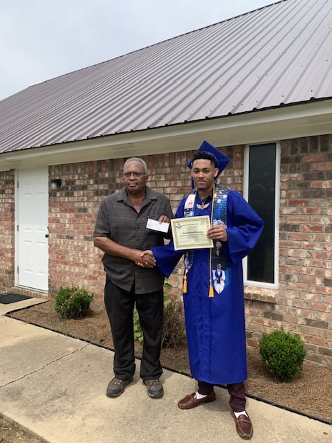 Photo: McAdams student presented scholarship