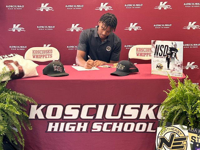 Photos: Whippet football player signs with community college