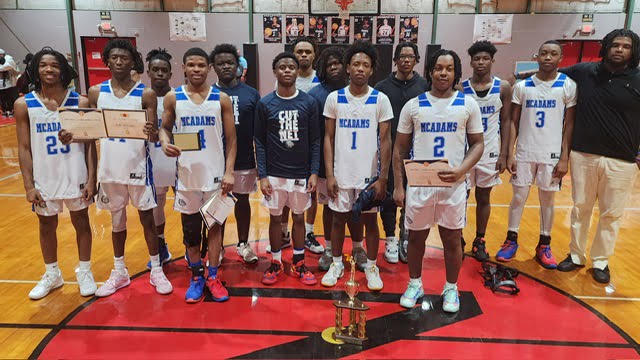 Photo: Bulldogs claim District Tournament Championship