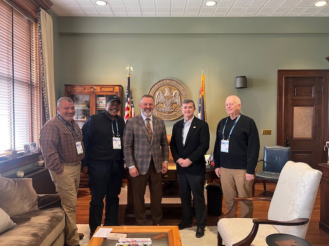 Photo: Kosciusko Mayor and aldermen visit Capitol for conference