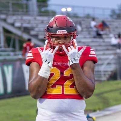 Holmes County football recruit commits to MSU