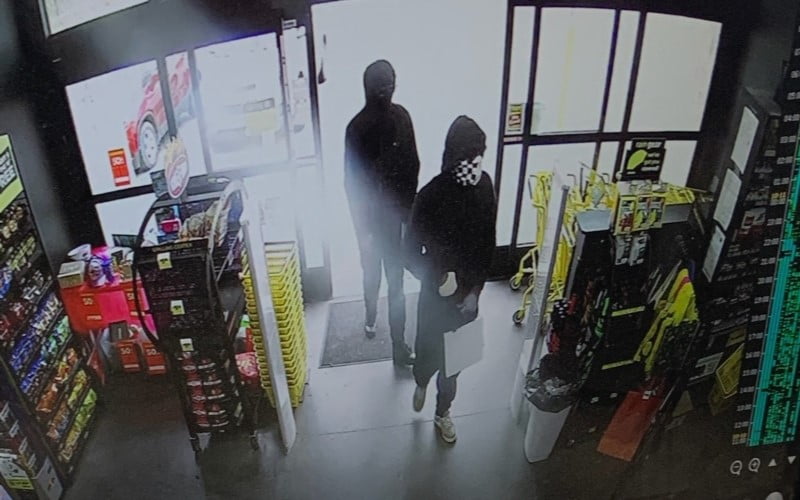 Vehicle used in armed robbery at Sallis Dollar General recovered – suspects still on loose