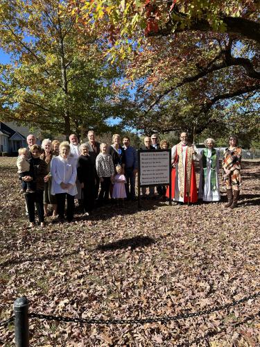 Retiring bishop visits local church