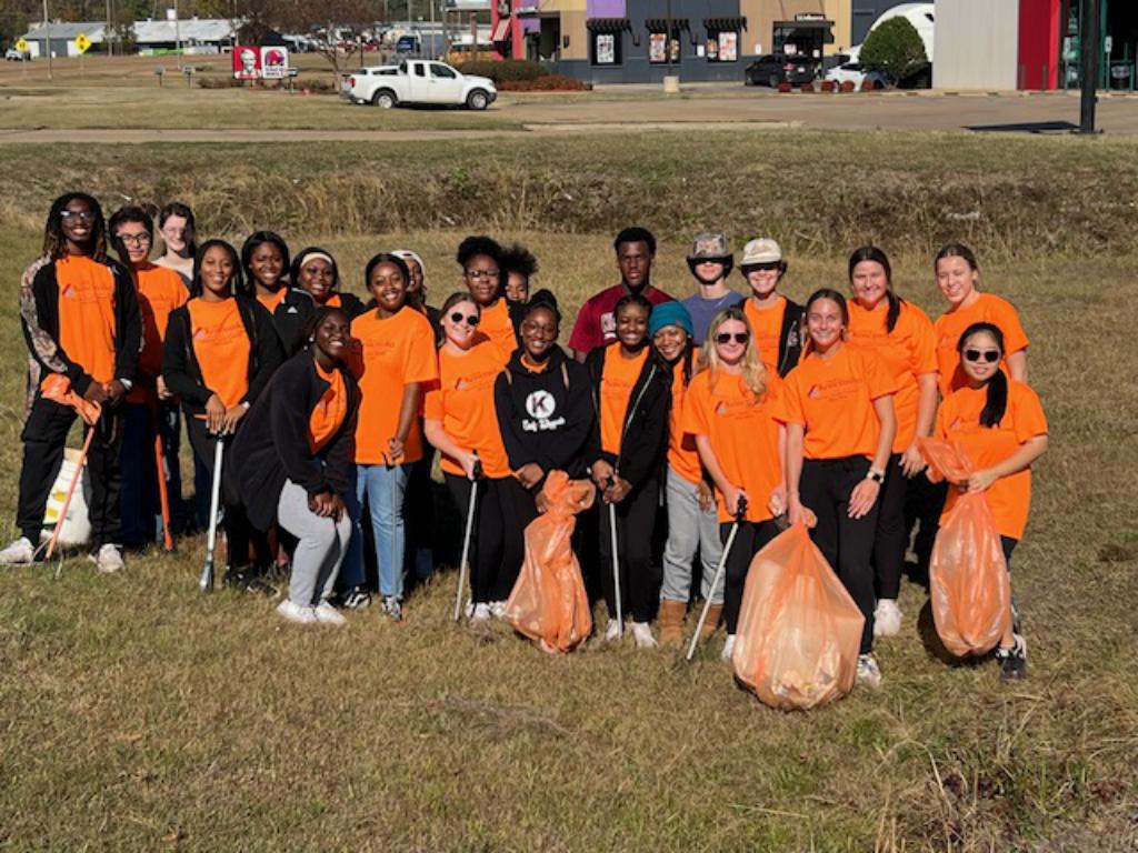 Photo gallery: Mayor’s Youth Council holds clean up day in Kosciusko