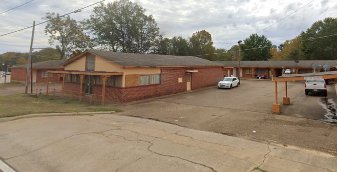 City Cracks Down on Motel Apartments