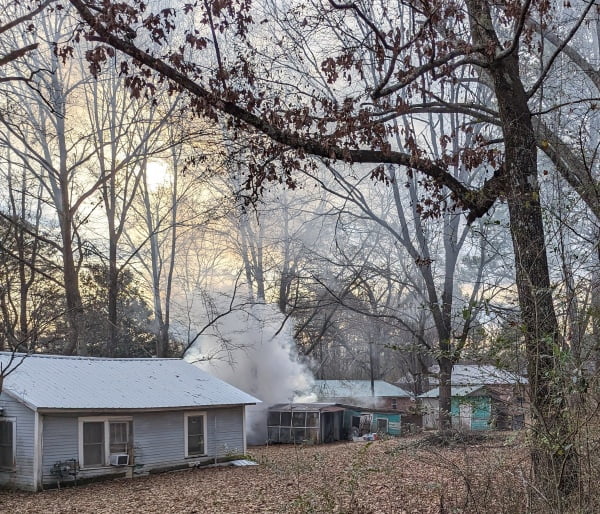 Shed ablaze on Elm St. in Kosciusko Kosciusko News 24/7