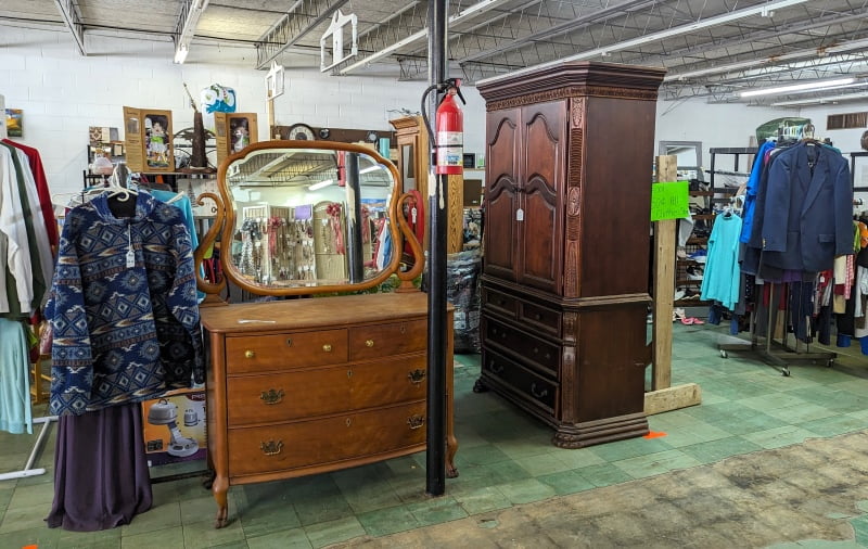 New Creations Flea Market – ribbon cutting 1 – 02022024