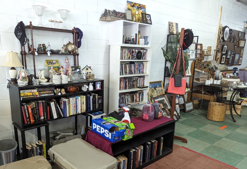 New Creations Flea Market – ribbon cutting 3 – 02022024