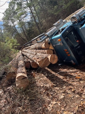 Log truck overturn2 – 03112024