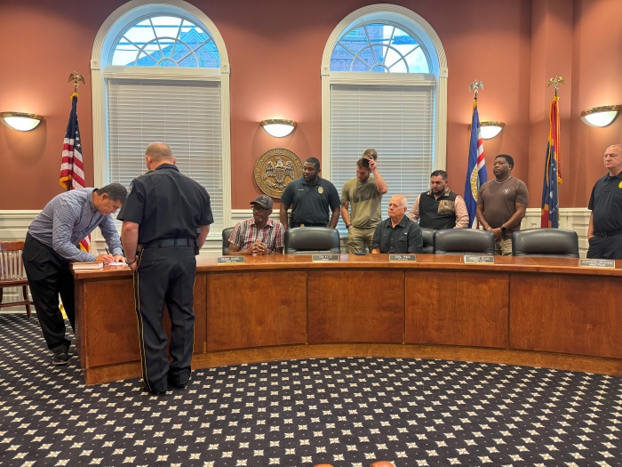 Greg Collins swearing in2
