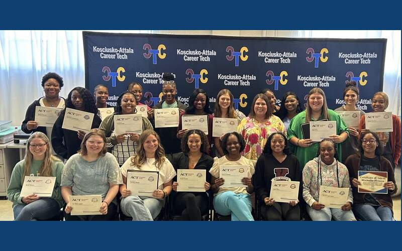 Photo gallery: Career-Tech students earn completion certificates