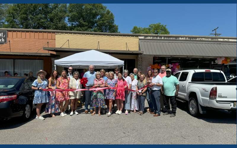 Video Sullivan's Drugs & Gifts celebrates store expansion with ribbon
