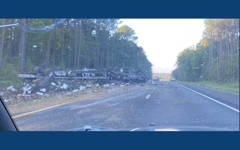 Truck carrying honeybees overturns on I-55 near Goodman