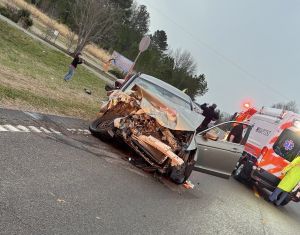 Two-Car Wreck on Hwy. 19 With Injuries