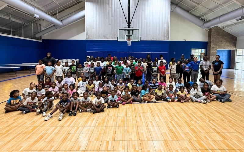 Kosciusko Police Visit Boys & Girls Club Summer Camp