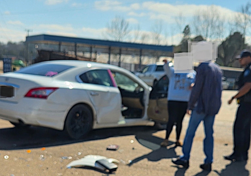 Crash in Front of Wendy’s Monday Afternoon in Kosy
