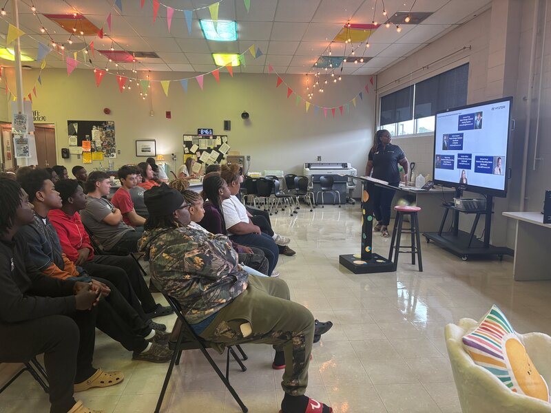 PHOTO: Hyundai Recruiter Speaks to Kosciusko-Attala Career Tech Students