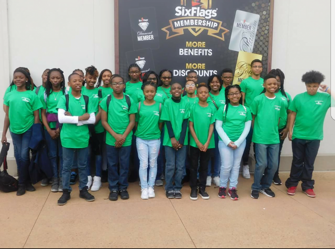 Long Creek Elementary students visit theme park